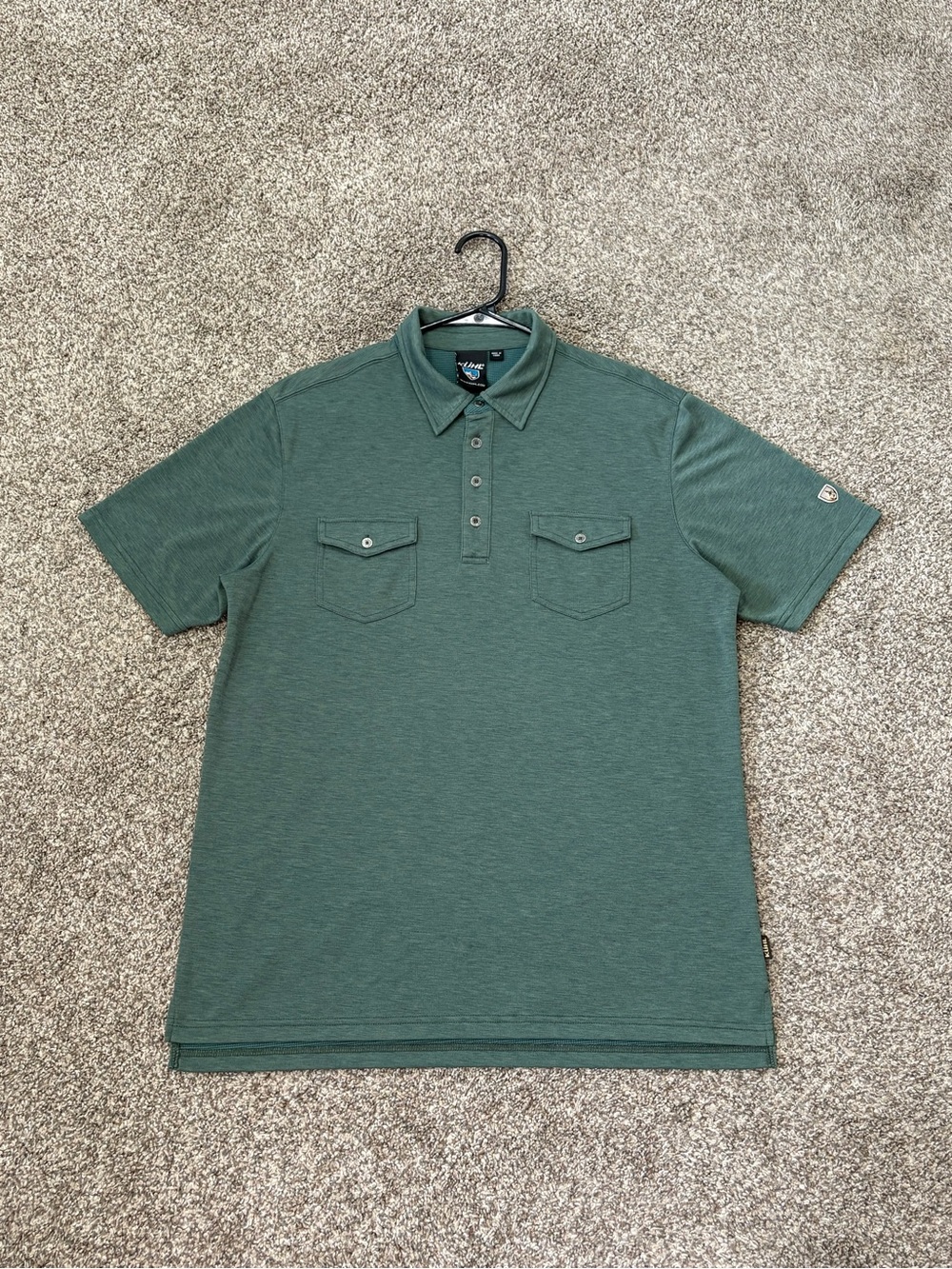 Kuhl Polo Shirt Mens Medium Green Double Pocket Hiking Performance Outdoor Knit